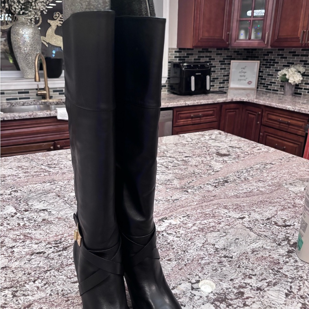 Marc Fisher Elegant Black Leather Boots